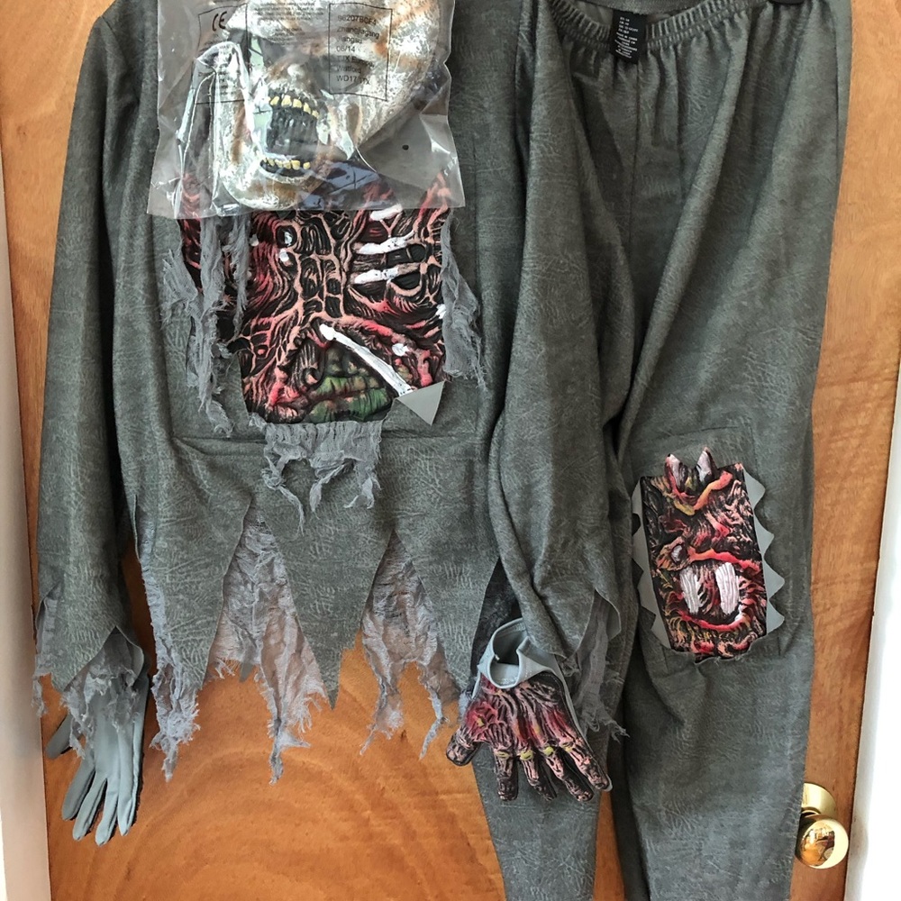 Halloween costumes Youth Large